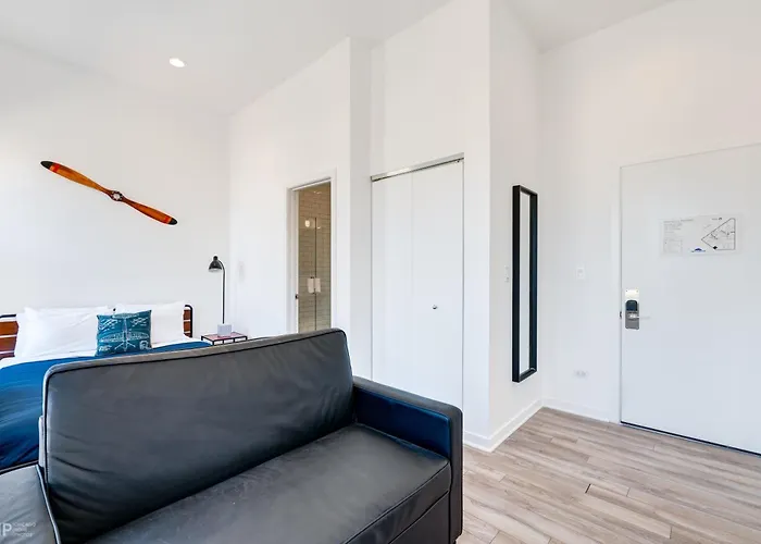 Third Floor By 747 Lofts * Chicago